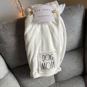 Rae Dunn “DOG MOM.” Plush Throw